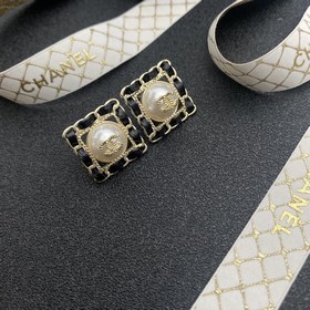 1880140  Chanel Маленькие серьги-гвоздики с двойным логотипом и 