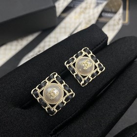 1880140  Chanel Маленькие серьги-гвоздики с двойным логотипом и 