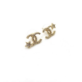 Новейшие серьги-гвоздики Chanel с бриллиантами в форме звезд, изг