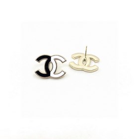 Новейшие серьги Chanel в черном и розовом цвете с буквой «cc» из