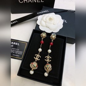 CHANEL Новые серьги Chanel с бахромой, латунь, очень свежий дизай