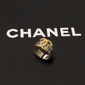 Кольцо в стиле Chanel с двойной буквой C! Незаменимый аксессуар д