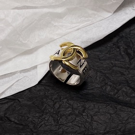 Кольцо в стиле Chanel с двойной буквой C! Незаменимый аксессуар д