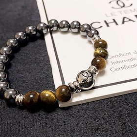 Браслет Chanel с буквами «CC» из натурального тигрового глаза! На