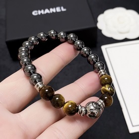 Браслет Chanel с буквами «CC» из натурального тигрового глаза! На