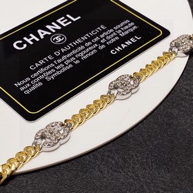 Популярный браслет Chanel с двойным C и бриллиантами в наличии. 