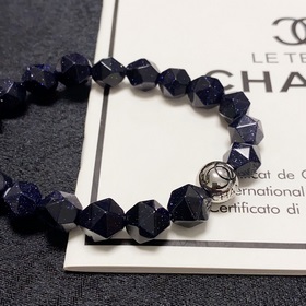 Браслет Chanel с буквами «CC» из натурального фиолетового камня! 