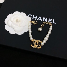 22 Раннее лето Chanel браслет с импортными жемчужинами, очень кра