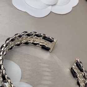 Новый браслет Chanel Ажурный дизайн с логотипом бренда и различн