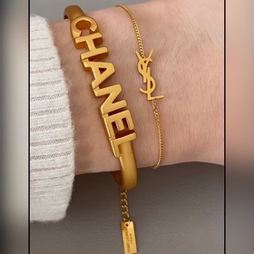 Новая модель Chanel 2023. Б/у браслет. Модели Chanel не нуждаются