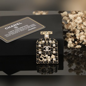 Новый плетеный флакон духов Chanel с брошью из черной кожи Черна