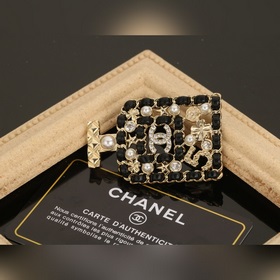 Новый плетеный флакон духов Chanel с брошью из черной кожи Черна
