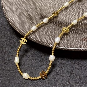Новейшее золотое колье Chanel с натуральными пресноводными жемчуж