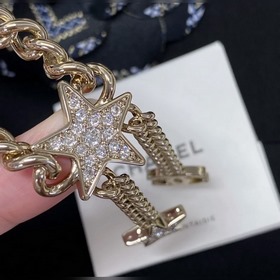 Ожерелье Chanel с двойным C из латуни. Оригинальный дизайн. Высок