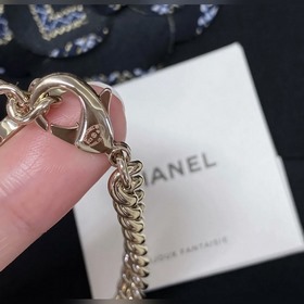 Ожерелье Chanel с двойным C из латуни. Оригинальный дизайн. Высок