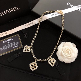 Новые популярные модели ожерелий Chanel. В продаже в официальных 