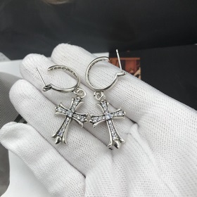 Chrome Hearts Крокс Хартс винтажные серьги-гвоздики с белым брил