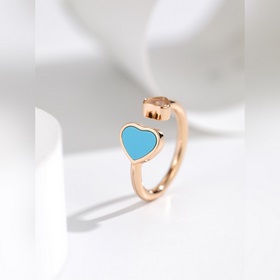 Бирюза Кольца и ожерелья из серии Happy Heart имеют лаконичный ди