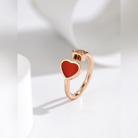 Бирюза Кольца и ожерелья из серии Happy Heart имеют лаконичный ди