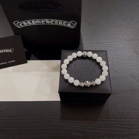 Кроxin Браслет с кровавой яблоком, сочетающий в себе сдержанную э