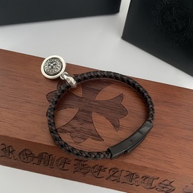 Специальная версия Chrome Hearts с поворотным кулоном виде креста
