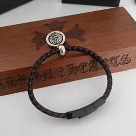 Специальная версия Chrome Hearts с поворотным кулоном виде креста