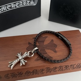 Специальная версия Chrome Hearts с крестом, инкрустированным брил