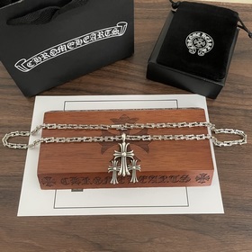 Новая модель [Качество фирменного магазина] Chrome Hearts Классич