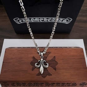 Качество фирменного магазина Chrome Hearts Крокс Хартс Классическ