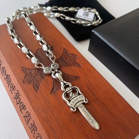 Chrome Hearts Классический ретро-кулон в форме меча. Классическое
