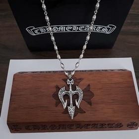 Chrome Hearts Классический ретро-кулон с трезубцем. Классическое 