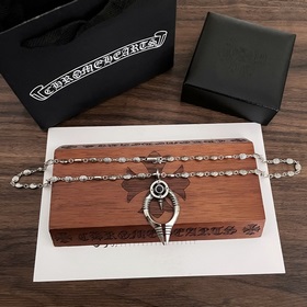 Chrome Hearts Классический ретро-кулон в форме сложенных ладоней 