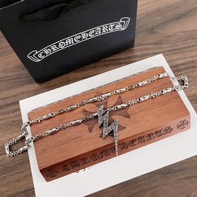 Chrome Hearts Классический ретро-кулон в форме молнии. Классическ