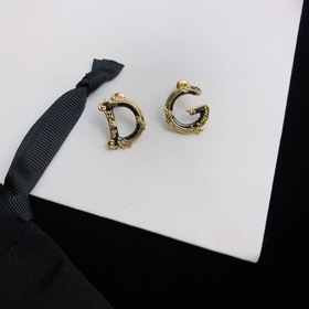 Новинка Dolce&Gabbana Дукабана, экстравагантные серьги с поди