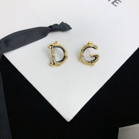 Новинка Dolce&Gabbana Дукабана, экстравагантные серьги с поди