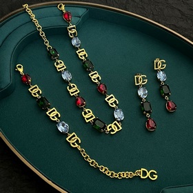 Браслет Dolce&Gabbana с буквами DG, элегантный изящный, тщате
