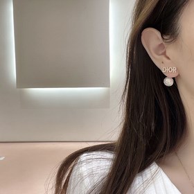 1880140  Популярный товар Dior 2023 Миллиметровые жемчужные серь