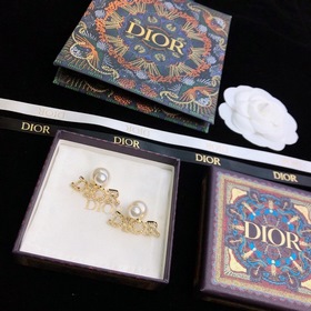 Dior Оригинальные серьги-гвоздики с буквой DIOR 2023 года, изгото