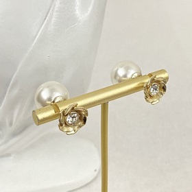 Код E2336 0237825 Популярные серьги-гвоздики DIOR в продаже  Сер