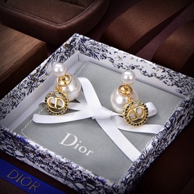Новинка 2023 года, подлинный товар, новые серьги-гвоздики DIOR с 