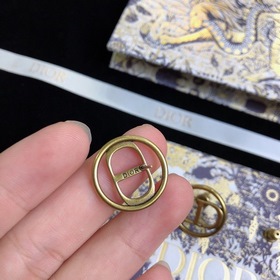 Dior Бусины с буквой CD Новинка в магазине. Невероятно красивые, 