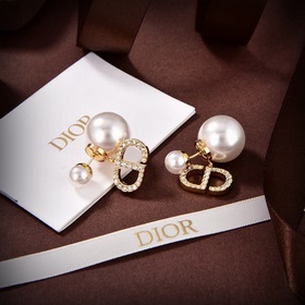 Новинка 2023 года, подлинный товар, новые серьги-гвоздики DIOR с 