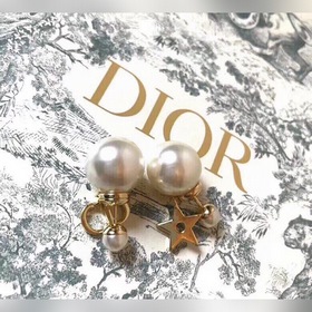 Dior cd Жаркая жемчужная эссенция в форме пятиконечной звезды cd