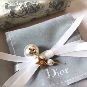 Dior cd Жаркая жемчужная эссенция в форме пятиконечной звезды cd 