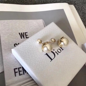 【Dior подсолнух жемчужные серьги】 Без проблем приобретены в офици