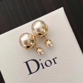 【Dior подсолнух жемчужные серьги】 Без проблем приобретены в офици