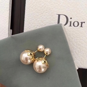 【Dior подсолнух жемчужные серьги】 Без проблем приобретены в офици