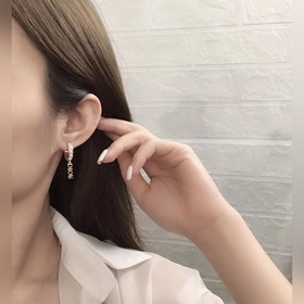 Номер DED0210 DIOR, оригинальная новинка, серьги-гвоздики с жемчу