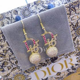 1880140  Популярный товар от Dior： модные серьги-гвоздики с цвет
