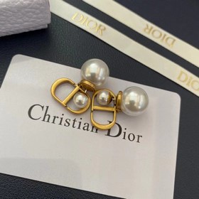 188030 Dior 2023, уровень покупки, серьги-гвоздики с жемчужинами, при ближайшем 